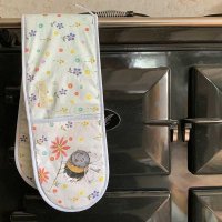 Alex Clark Double Oven Gloves - Bees and Flowers