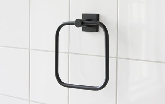 Miller Atlanta Towel Ring - Chrome